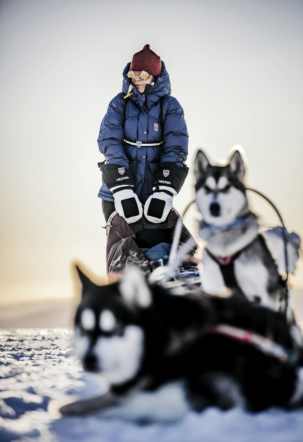 Black and gray mitten with goat leather and canvas fabric (5 of 5)