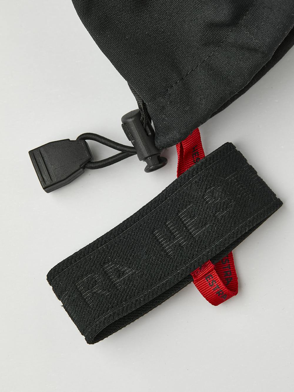 Black fabric shell mitten (2 of 5)