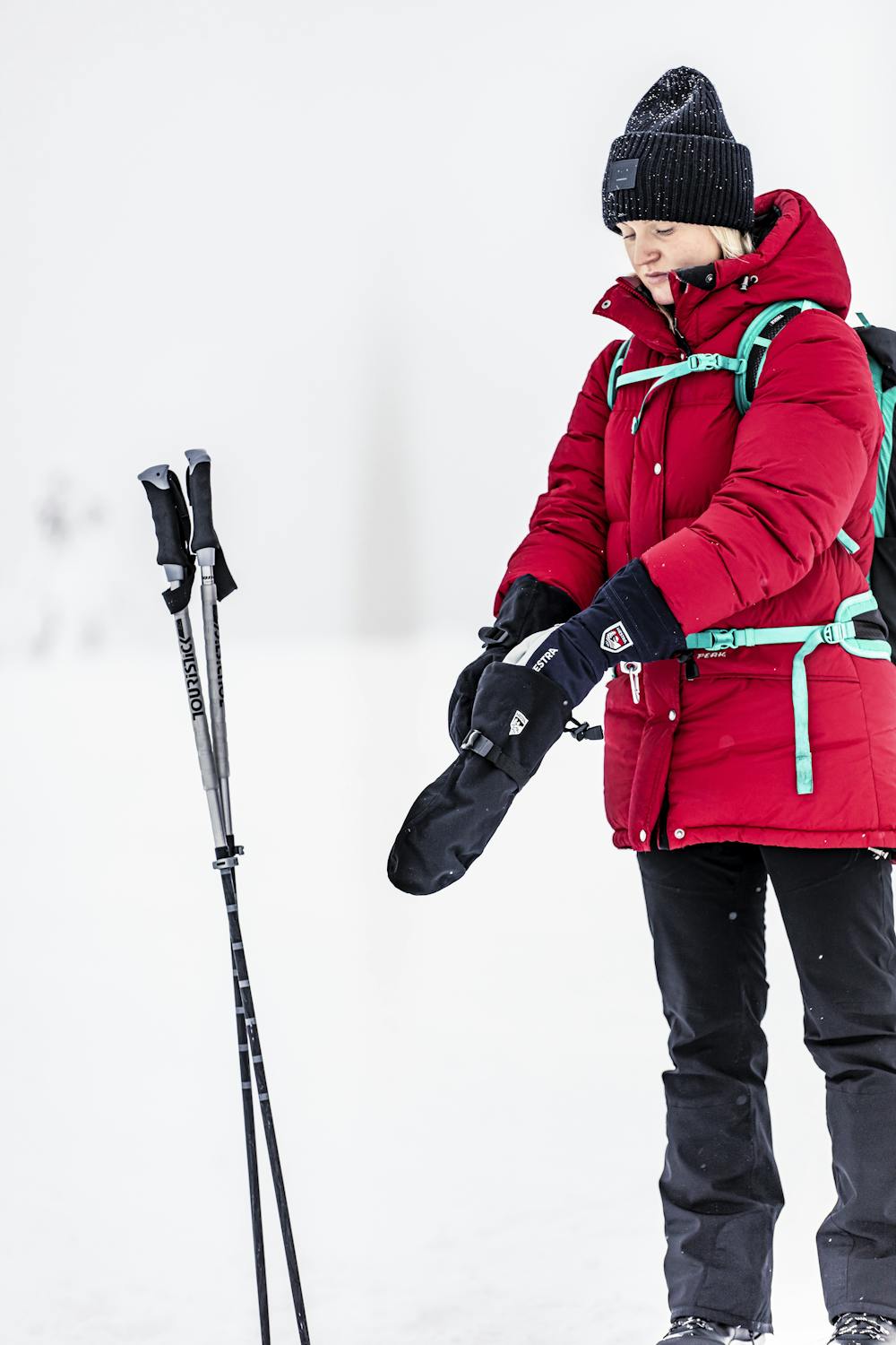 Black fabric shell mitten (5 of 5)