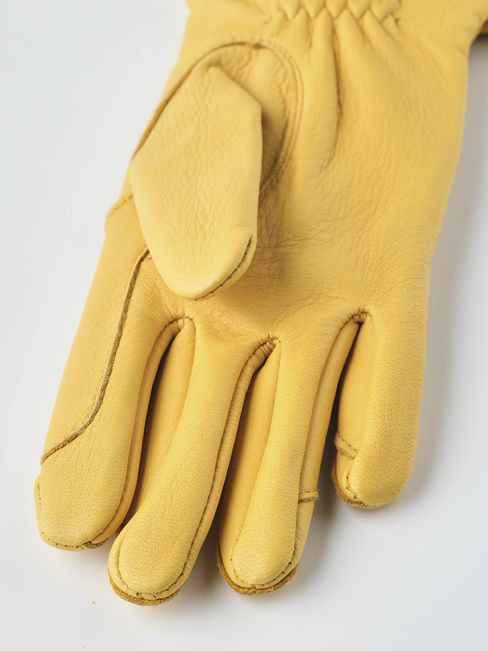Yellow deerskin riding glove (5 of 5)