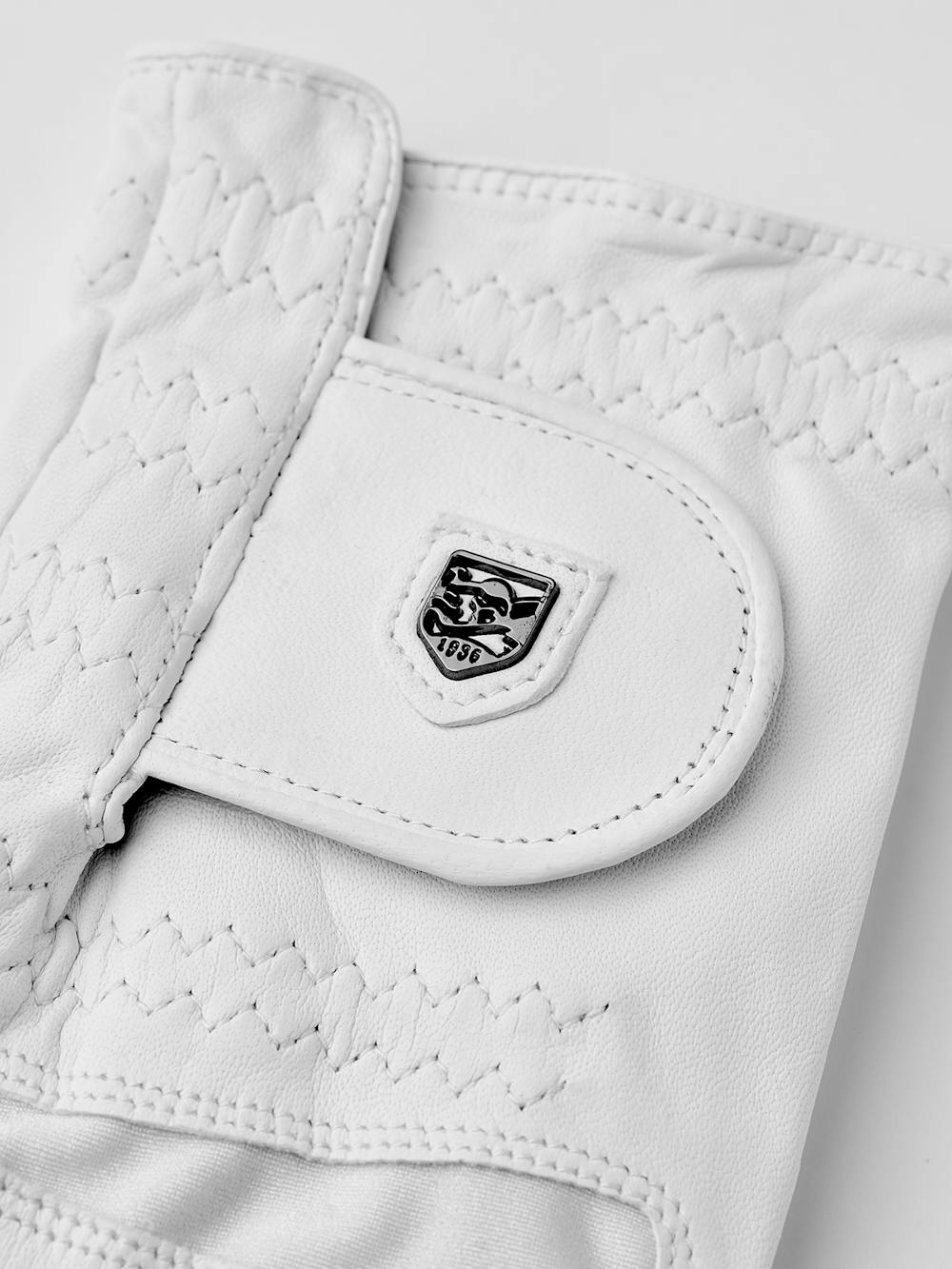 Weißer Reithandschuh aus Haarschafleder (4 oder 4)