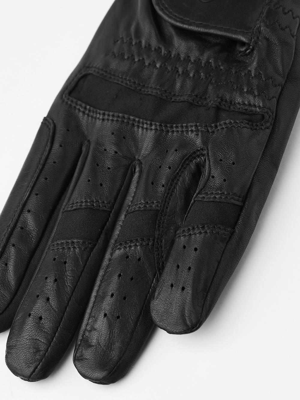 Black hairsheep riding glove (3 of 4)