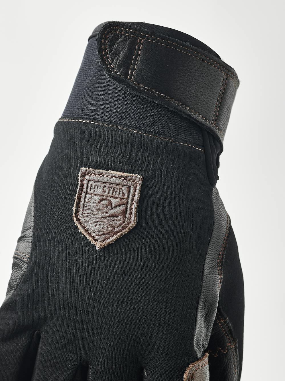 Black fabric riding glove with goat leather palm with touch function (5 of 6)