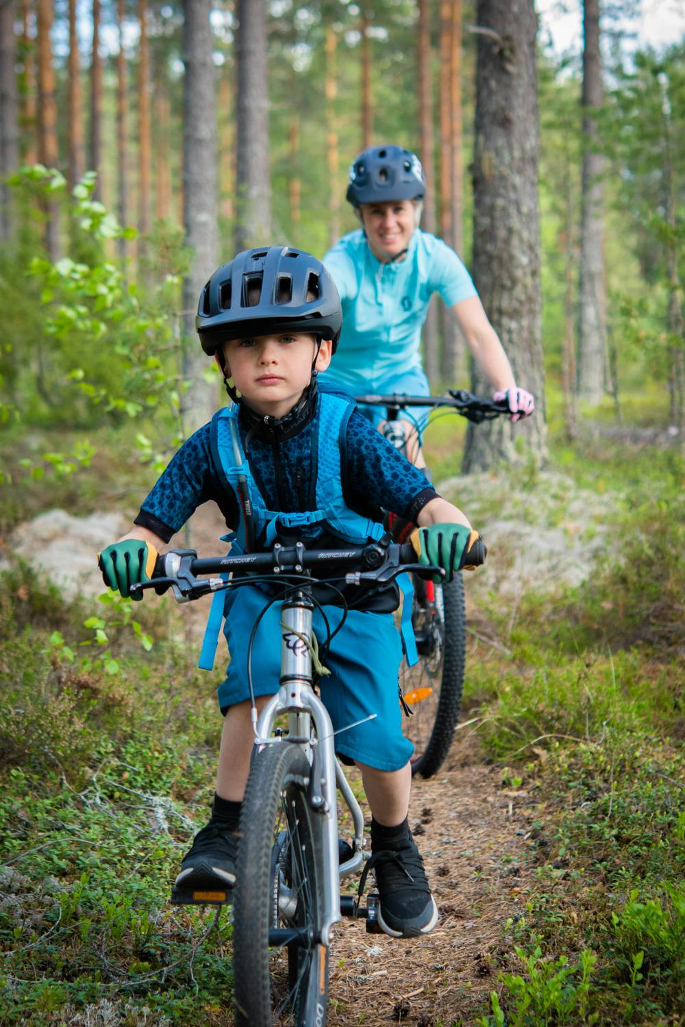 Bike Guard Jr. Long 5-finger i färgen Oliv (4 av 7)