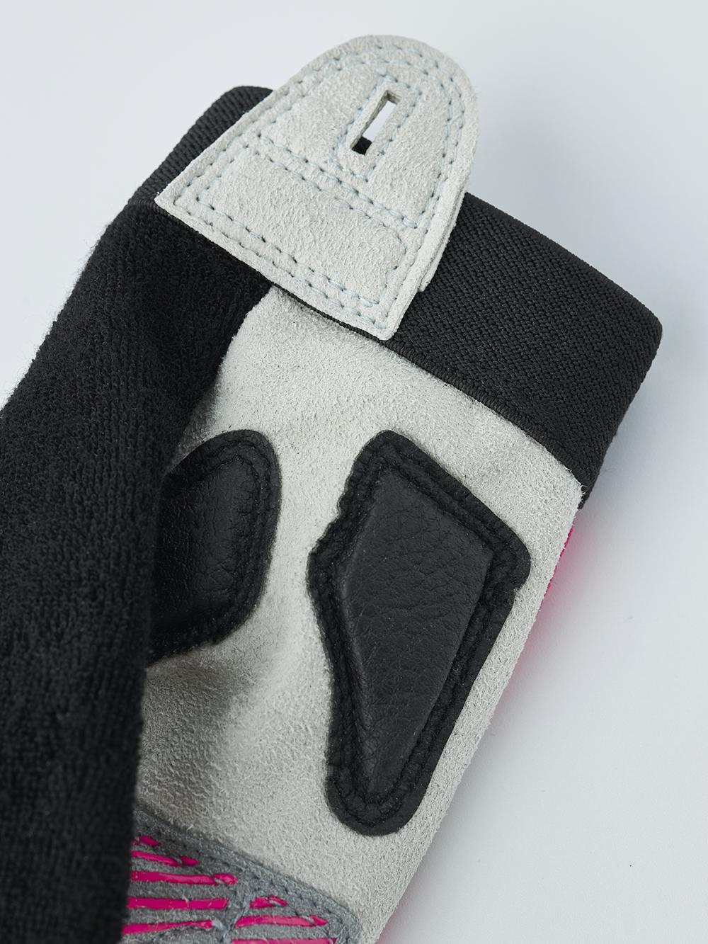 Bike Guard Jr. Long 5-finger in the color Neon pink (4 of 6)