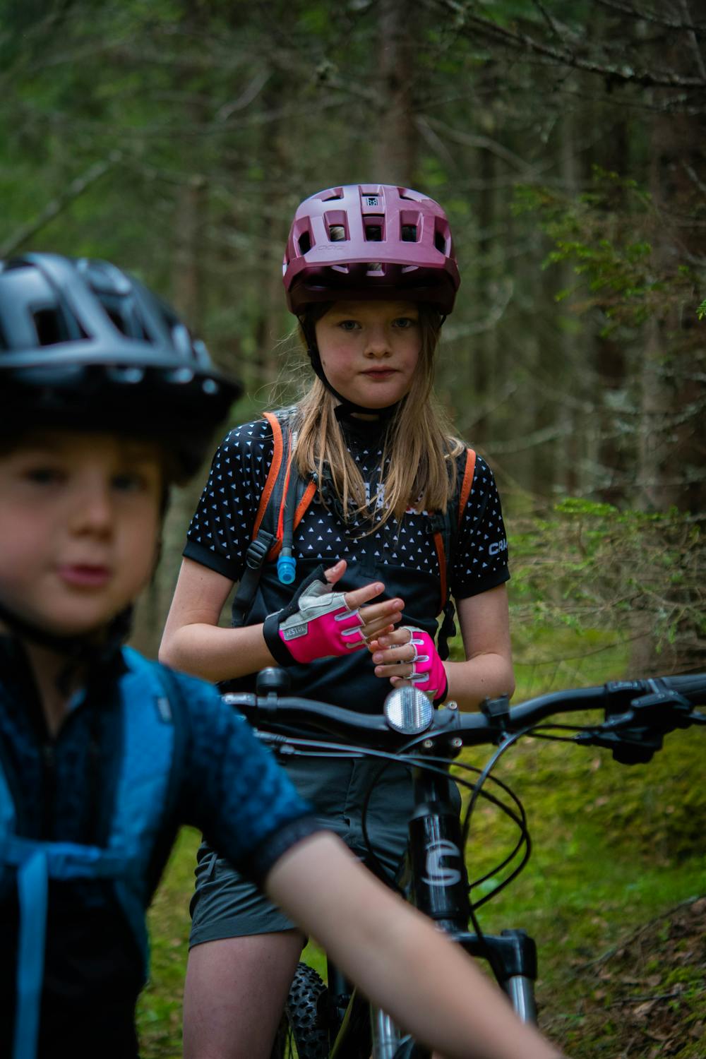 Bike Guard Jr. Short 5-finger in der Farbe Neon-pink (6 oder 6)