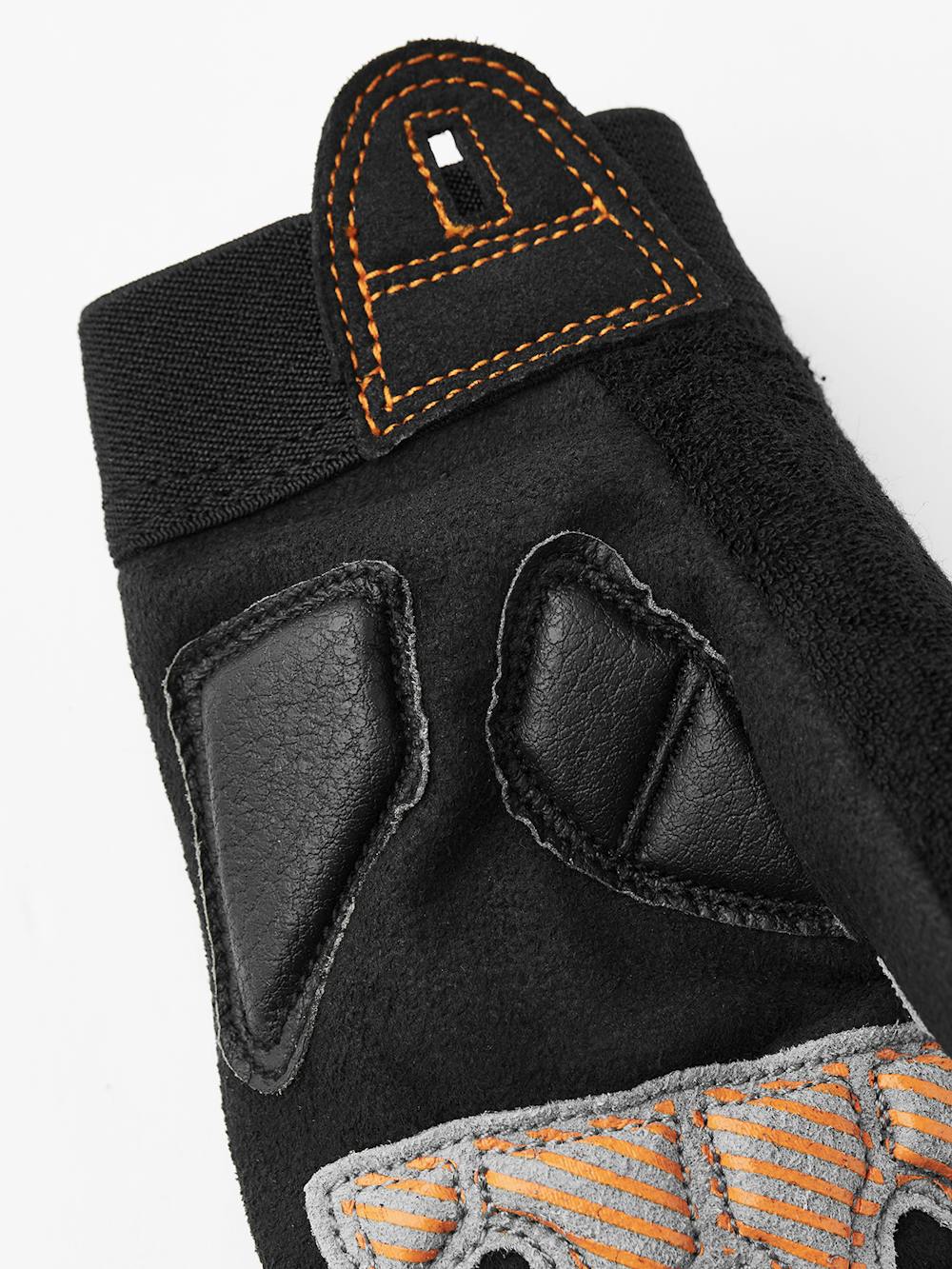 Bike Guard Jr. Short 5-finger in the color Black (3 of 8)