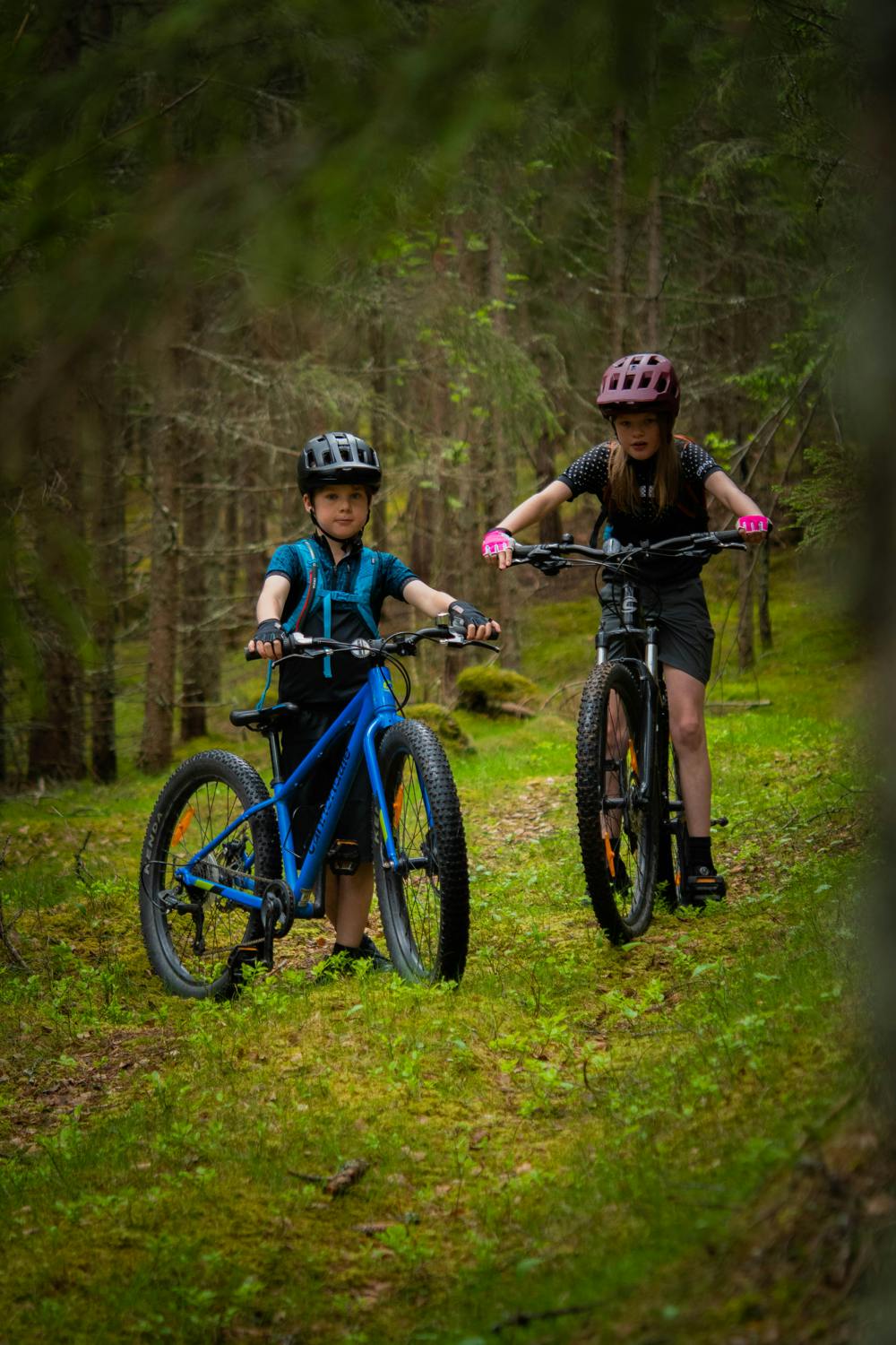 Bike Guard Jr. Short 5-finger in der Farbe Neon-pink (2 oder 6)