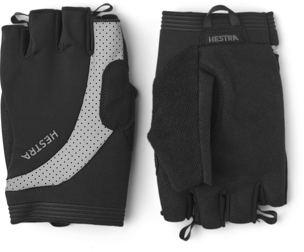 Apex Reflective Short 5-finger in the color Black (1 of 5)