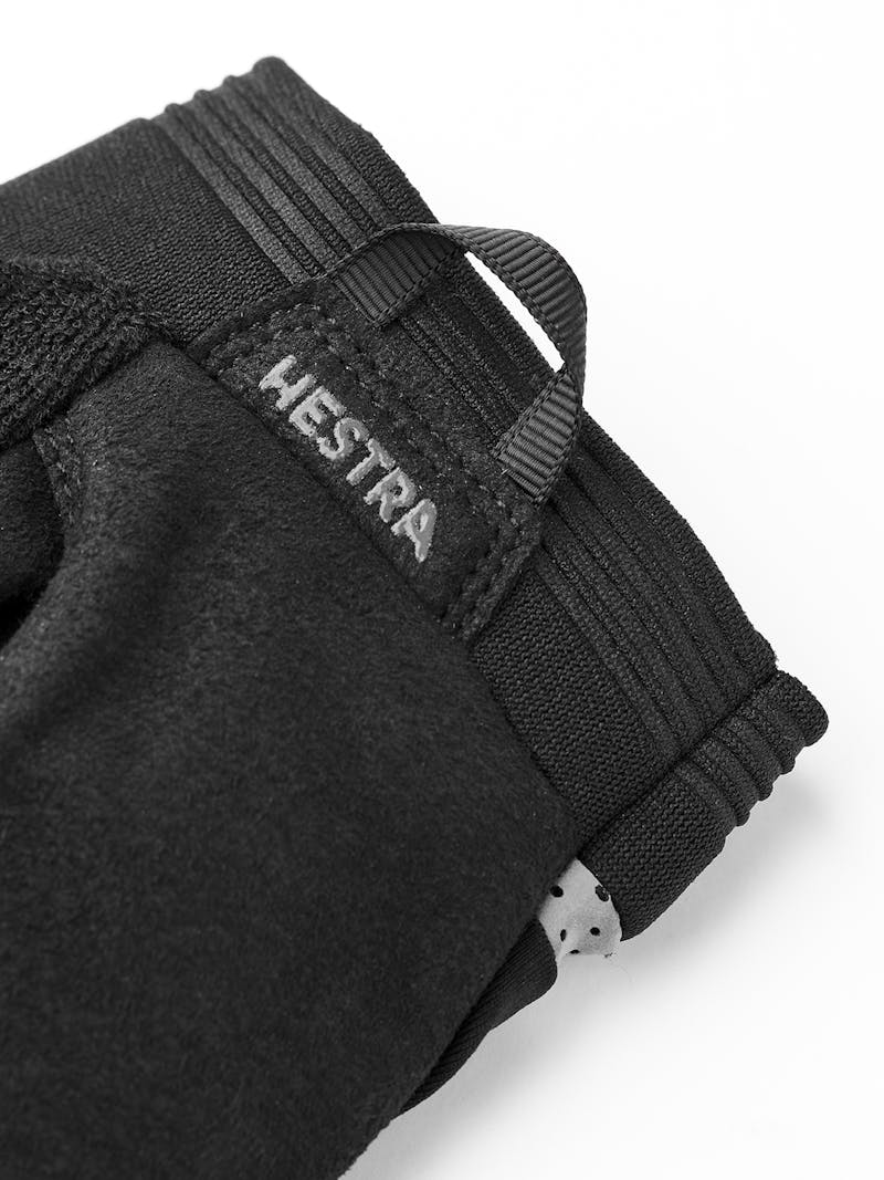 Apex Reflective Short 5-finger in the color Black (4 of 5)