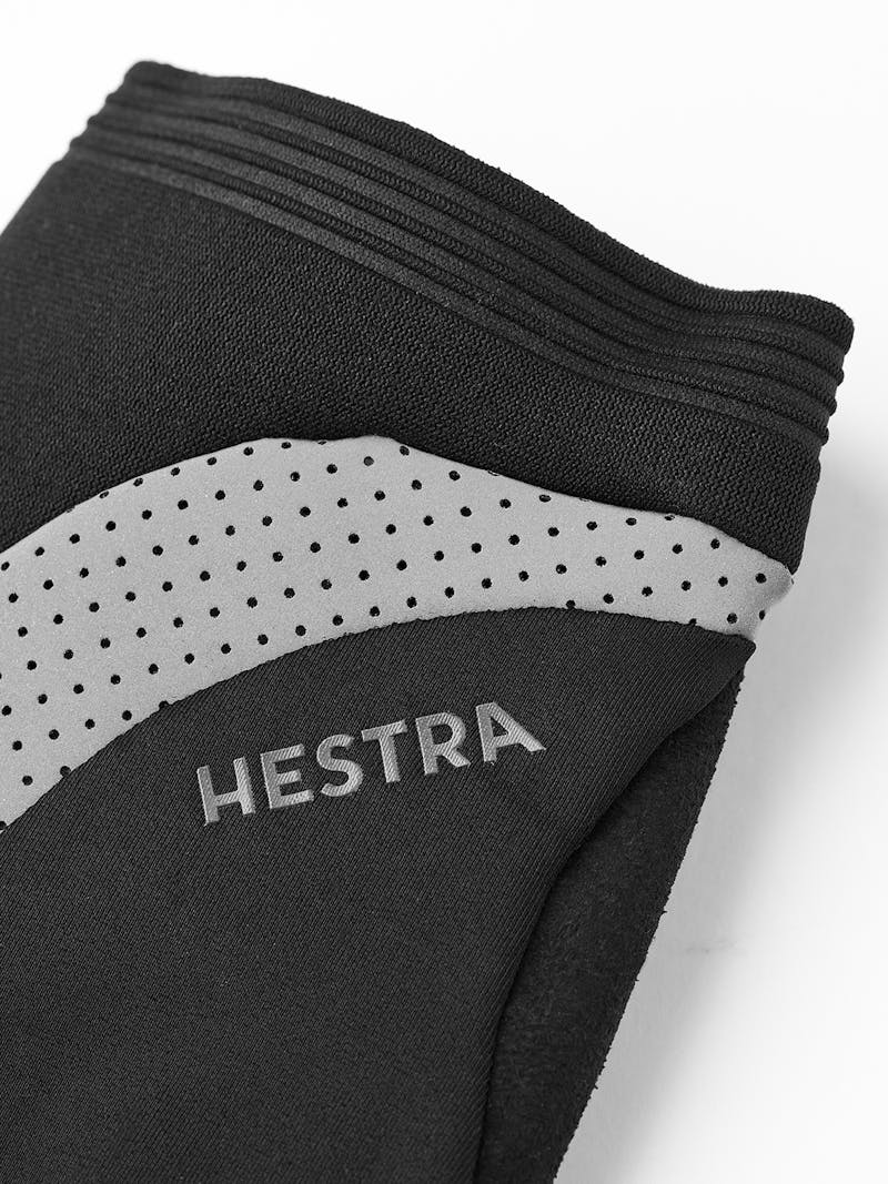 Apex Reflective Short 5-finger in the color Black (2 of 5)