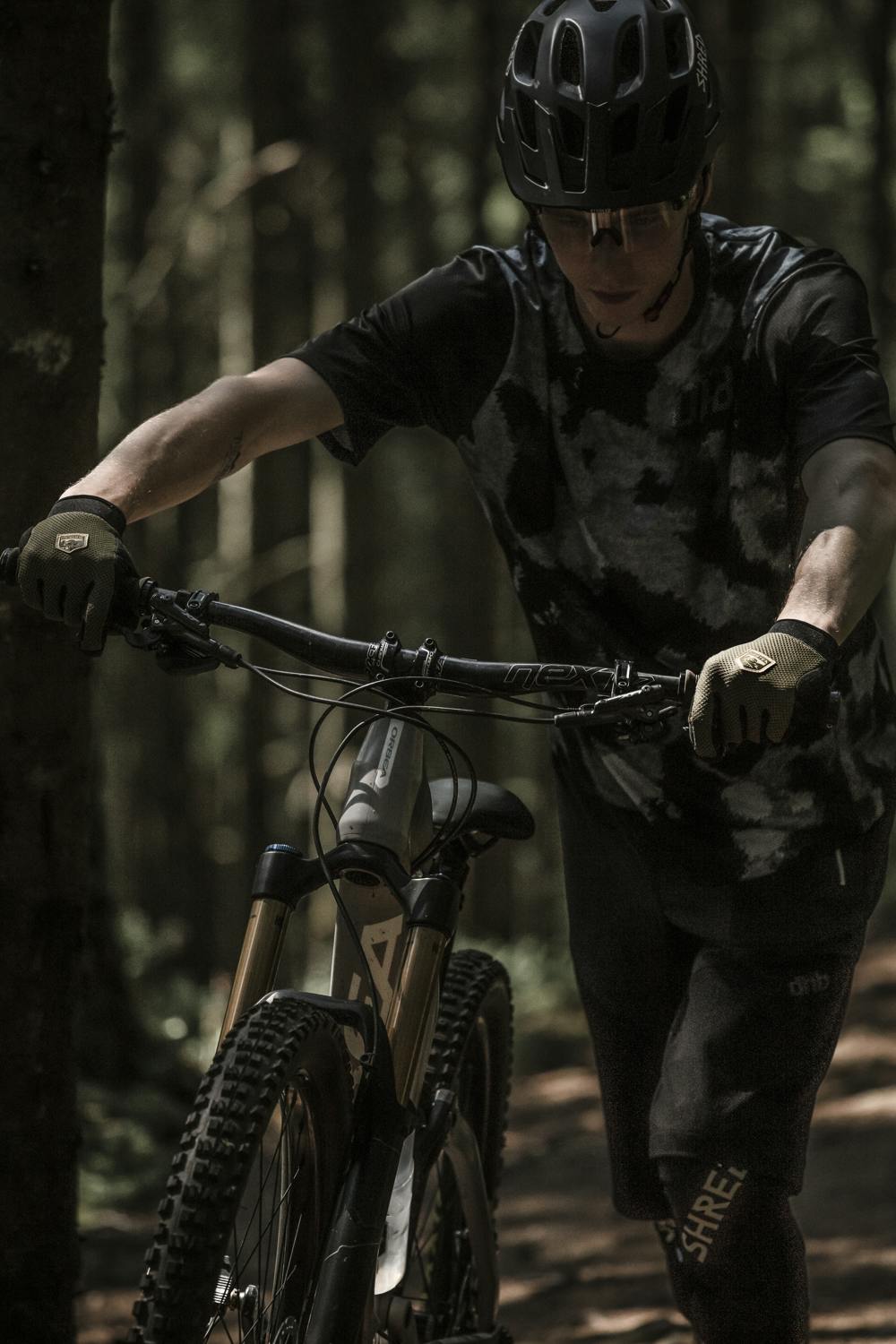 Ergo Grip Enduro 5-finger i färgen Oliv (7 av 9)