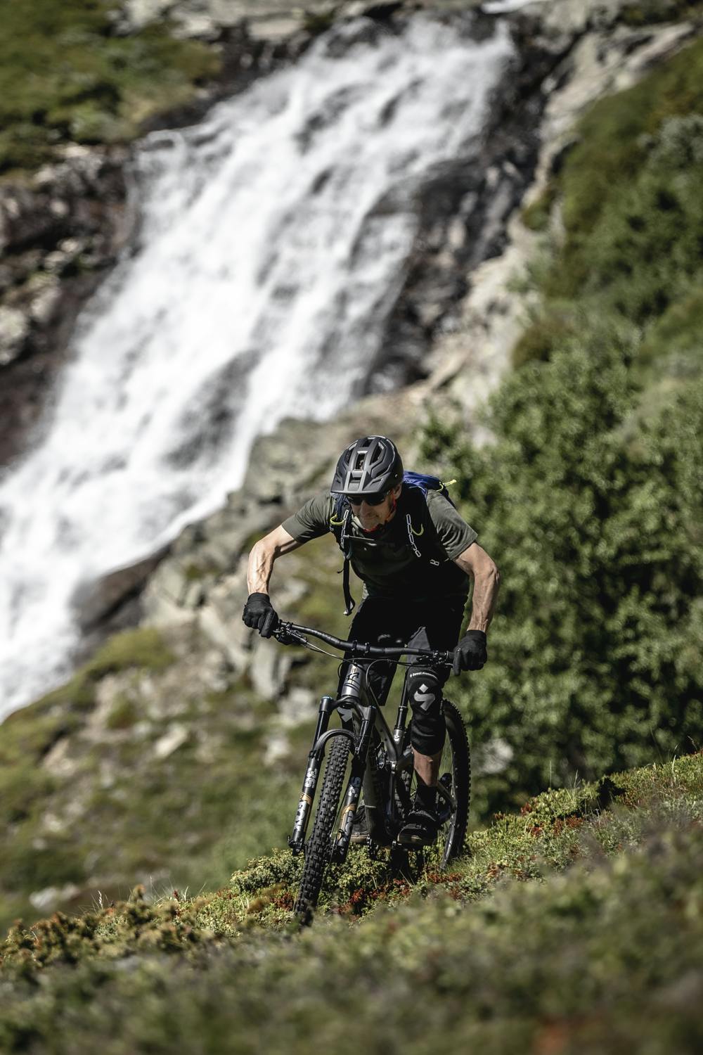 Bike Long Sr. 5-finger in the color Black (6 of 7)