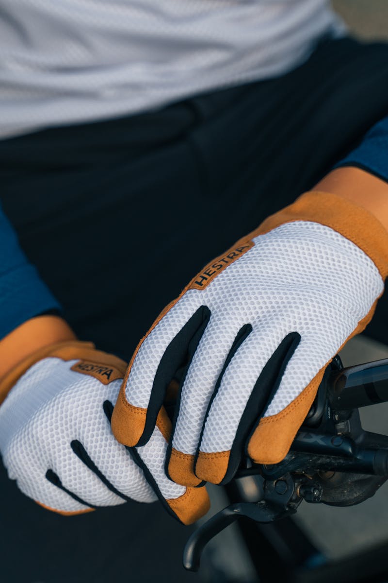 Bike Long Sr 5-finger in the color White (7 of 8)
