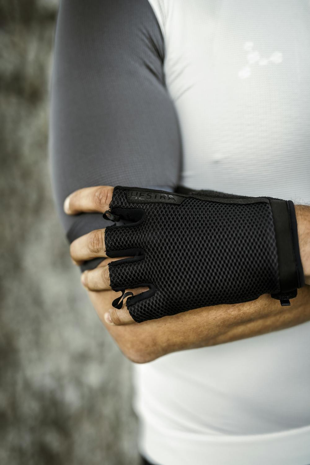 Bike Short Sr. 5-finger in the color Black (5 of 6)