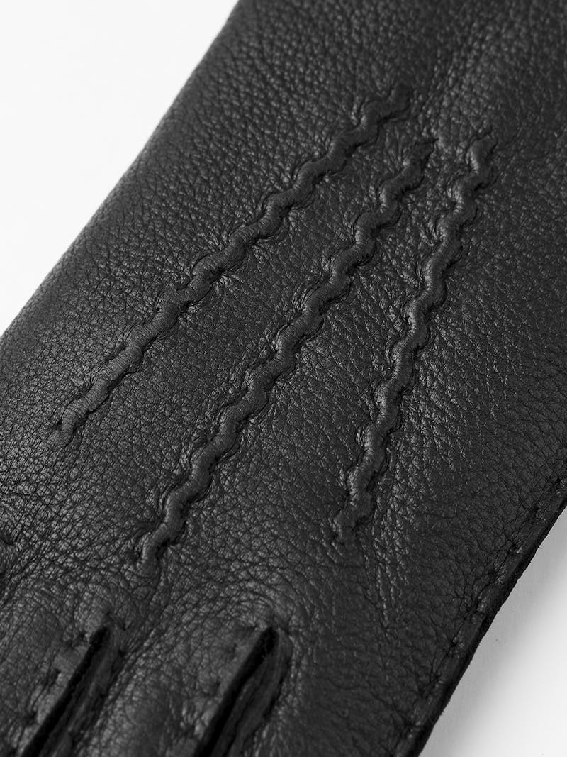 Black hand-sewn deerskin glove
 (3 of 4)