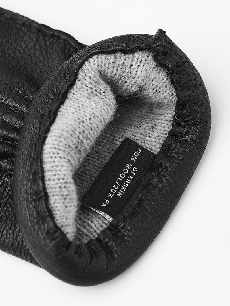 Black hand-sewn deerskin glove
 (4 of 4)
