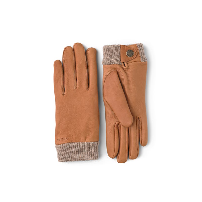 Light brown deerskin glove with knitted cuff
(5 of 5)