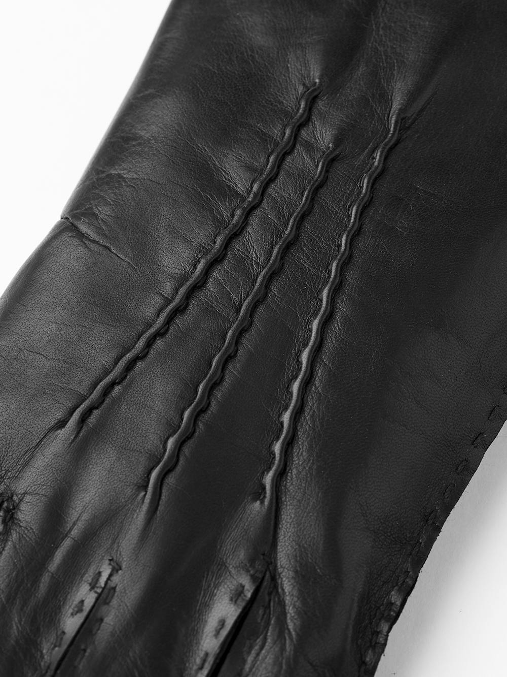 Black hand-sewn hairsheep leather glove
 (2 of 3)