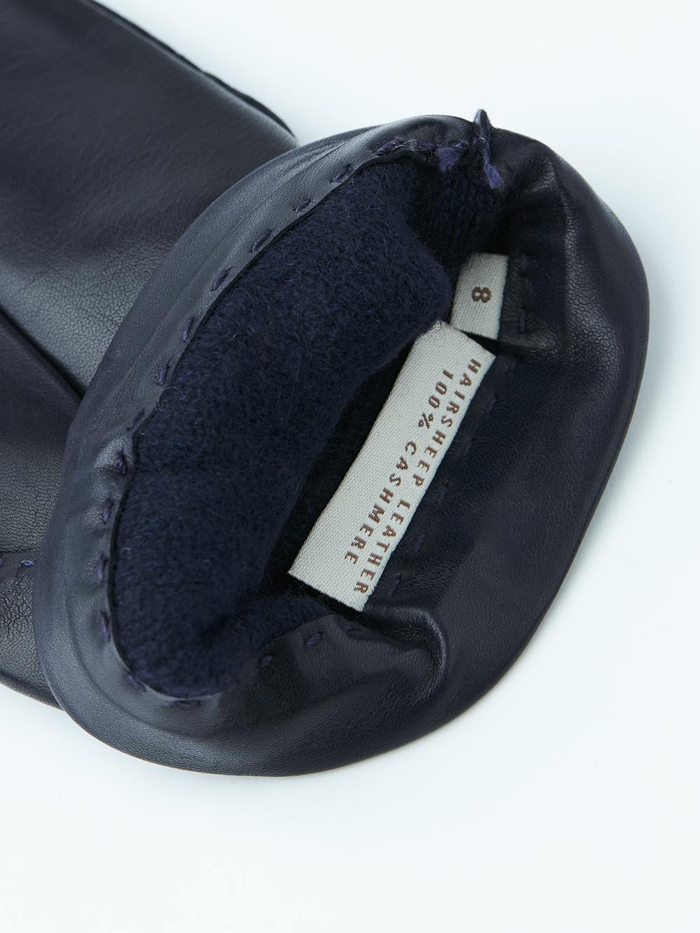 Dunkelblauer handgenähter Lederhandschuh aus Haarschafleder
 (3 oder 3)