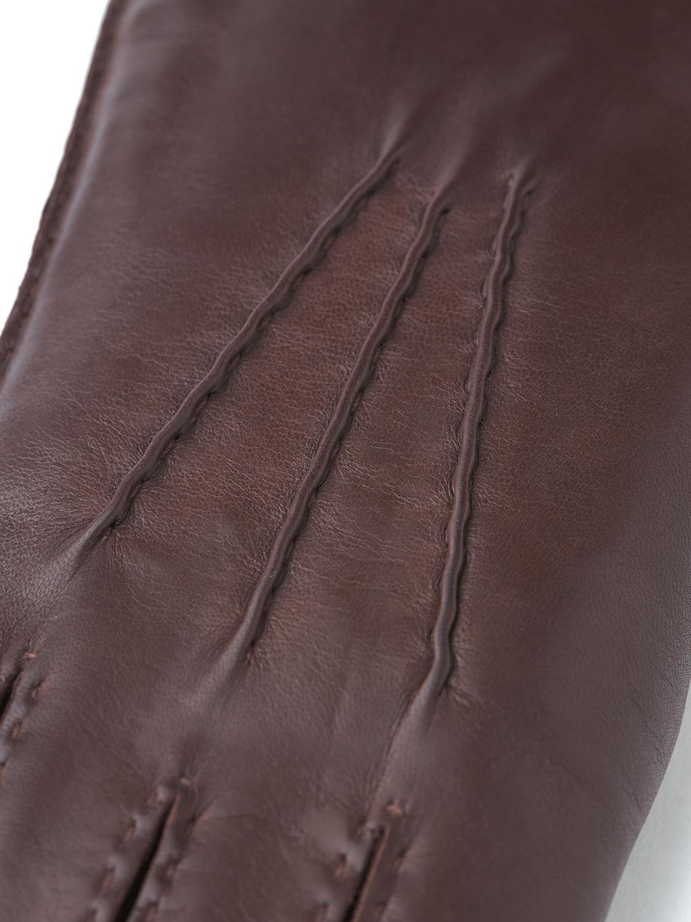 Brun handsydd skinnhandske i lammnappa
 (2 av 4)