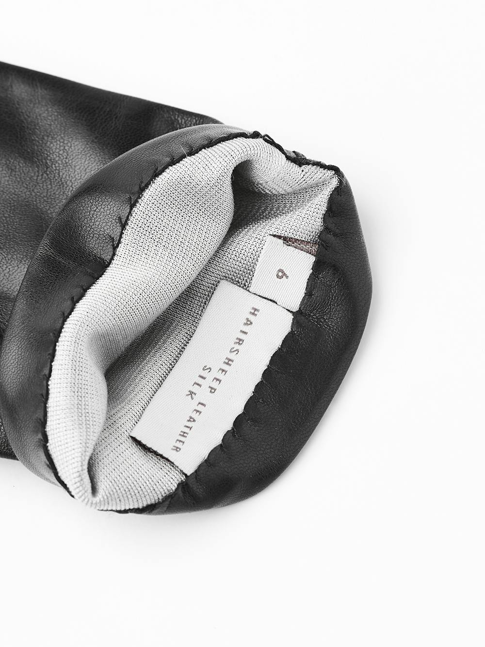 Black machine-sewn hairsheep leather glove
 (2 of 2)