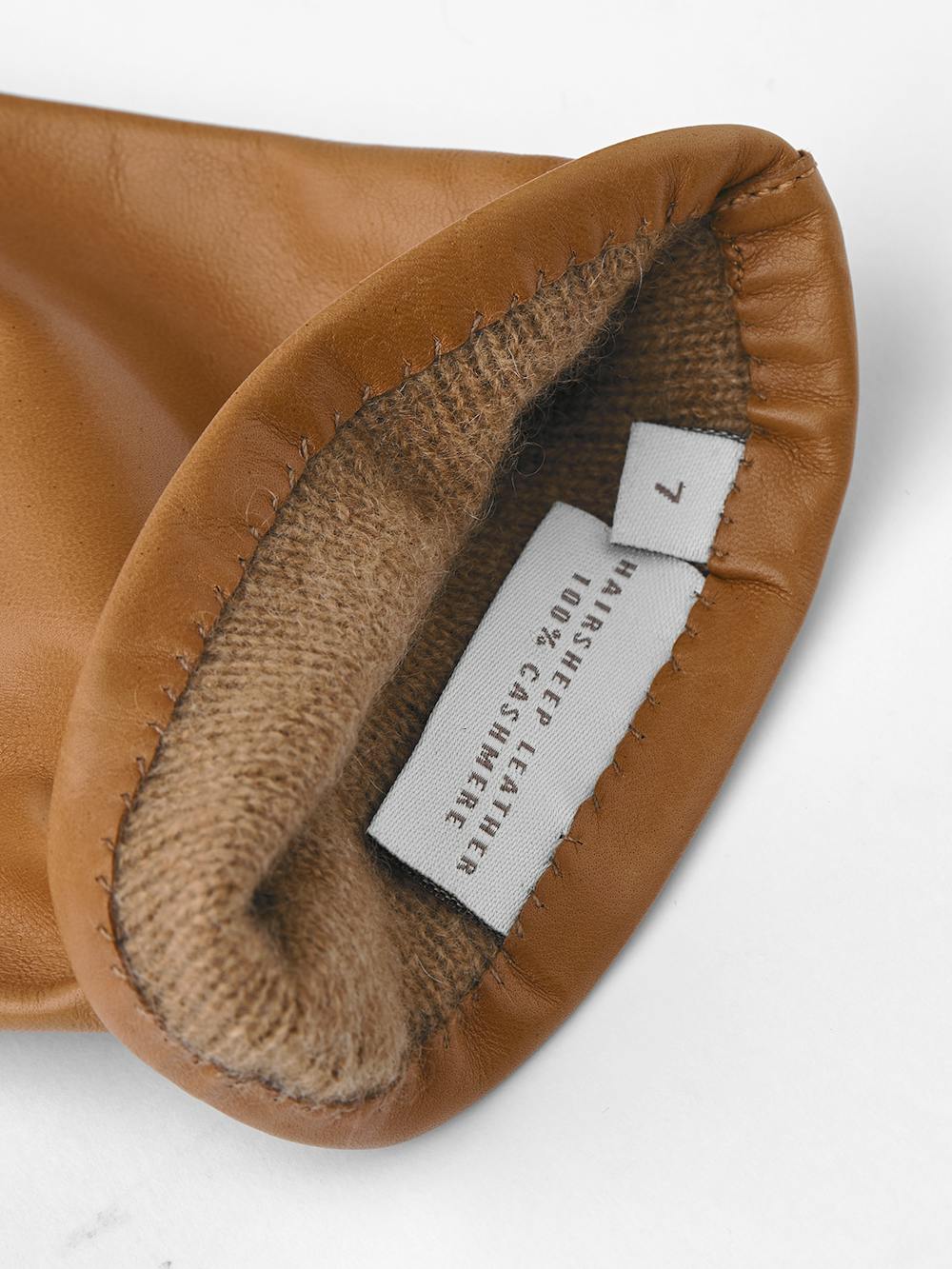 Light brownish-yellow machine-sewn hairsheep leather glove
(2 of 3)