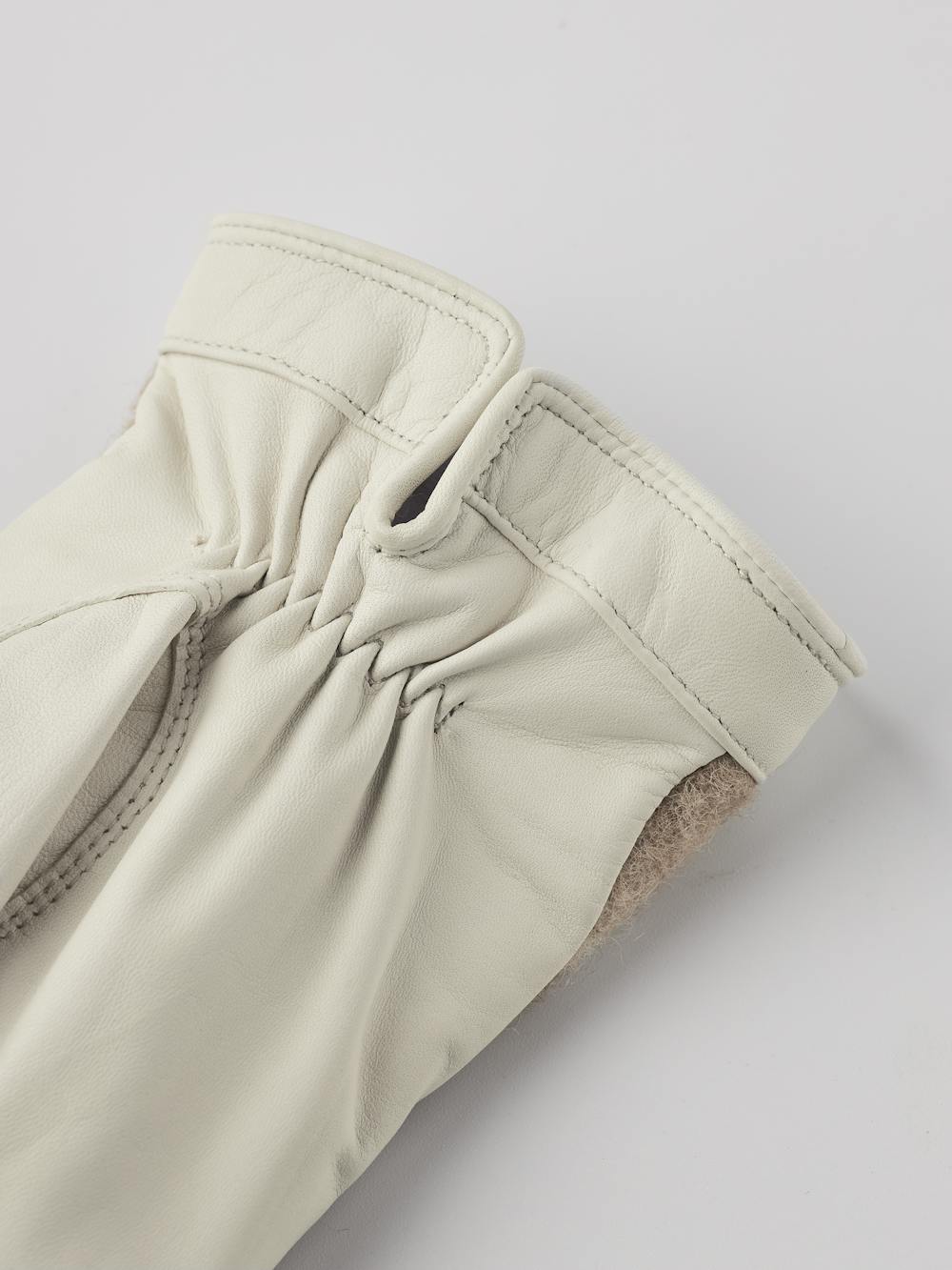 Saga in the color Beige Multi/ivory (4 of 6)