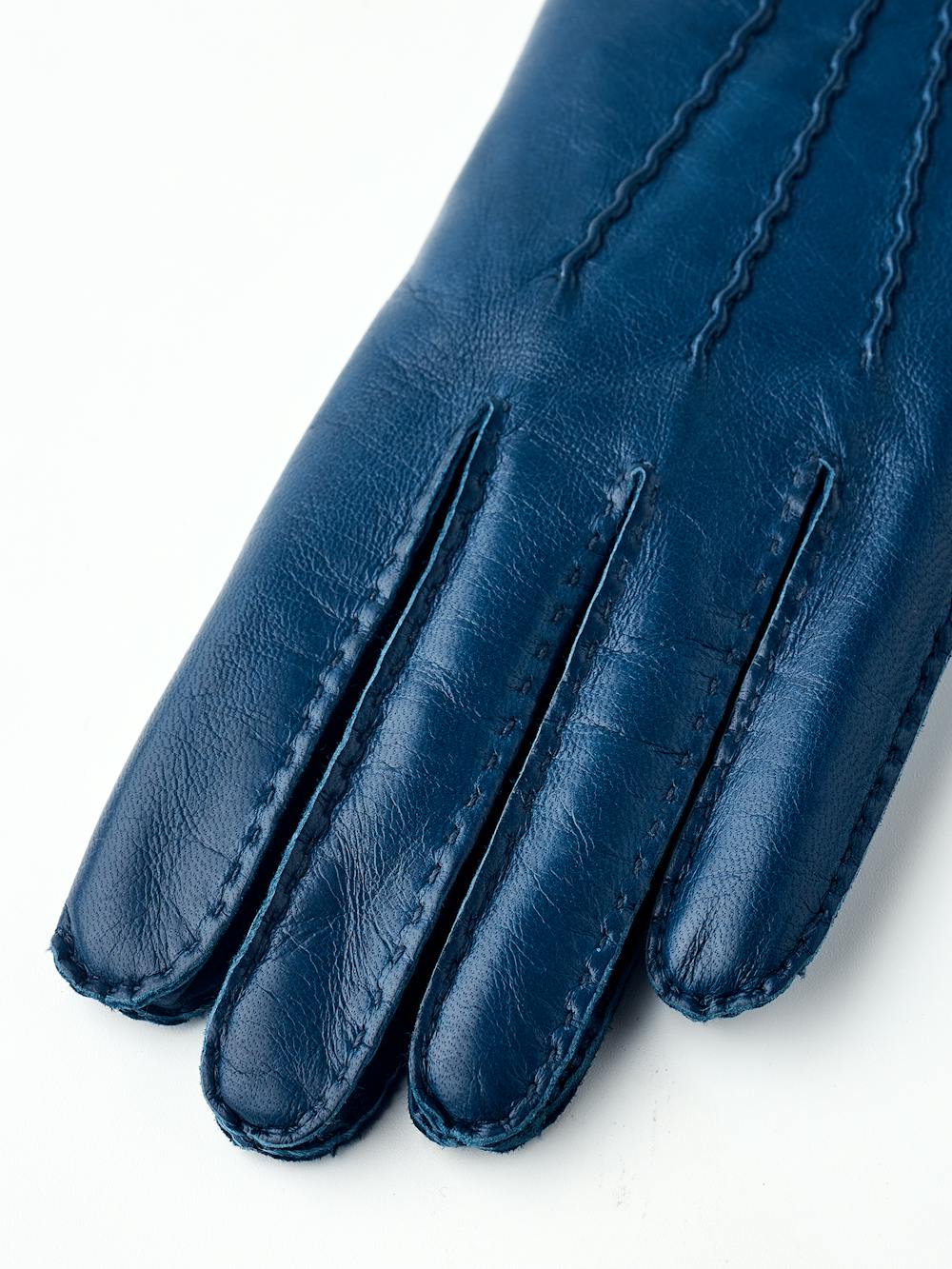 Midnight blue hand-sewn hairsheep leather glove
(4 of 6)
