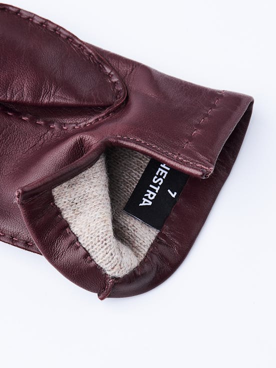 Alternative image for Mary