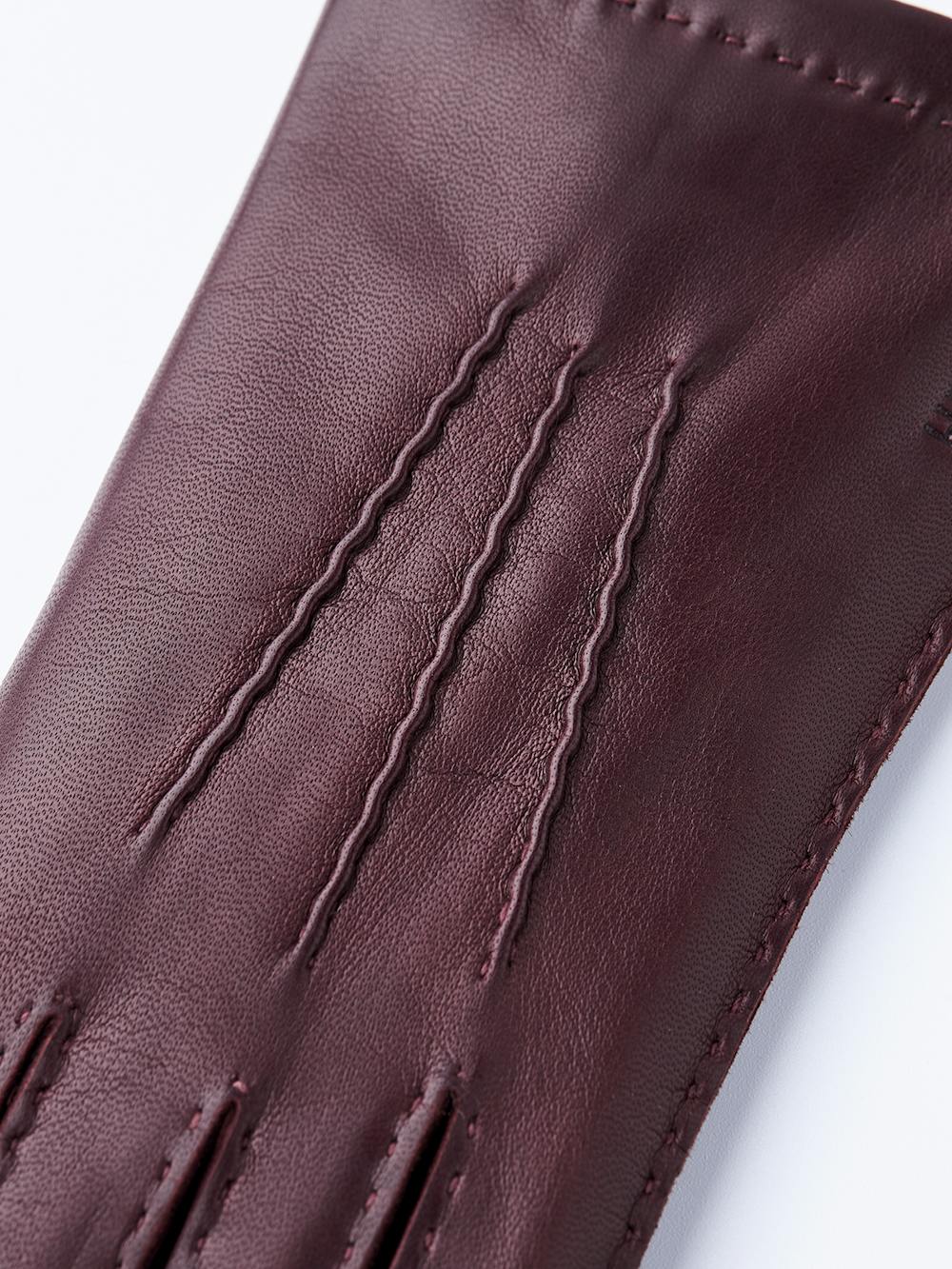 Brown hand-sewn hairsheep leather glove
(3 of 5)