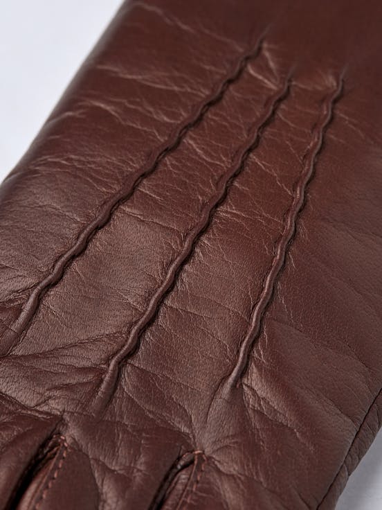 Alternative image for Isabel