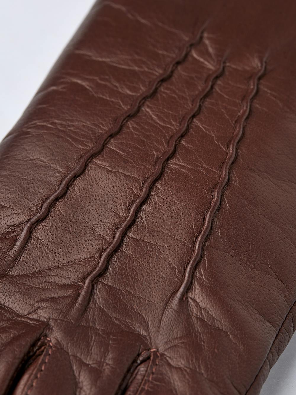 Brown machine-sewn hairsheep leather glove
 (4 of 4)