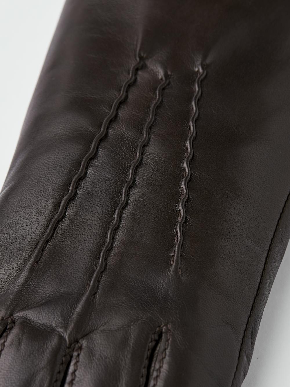 Dark brown machine-sewn hairsheep leather glove
 (3 of 4)