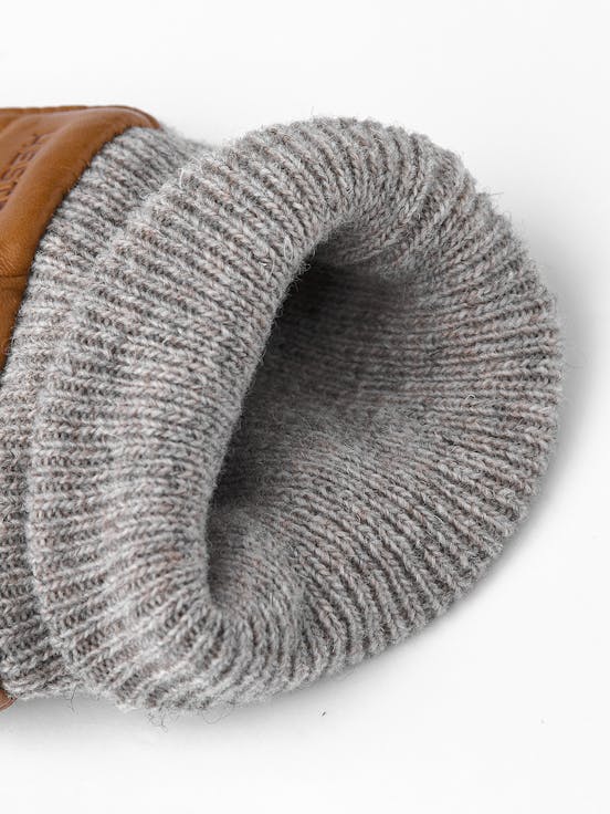 Alternative image for Jeanne