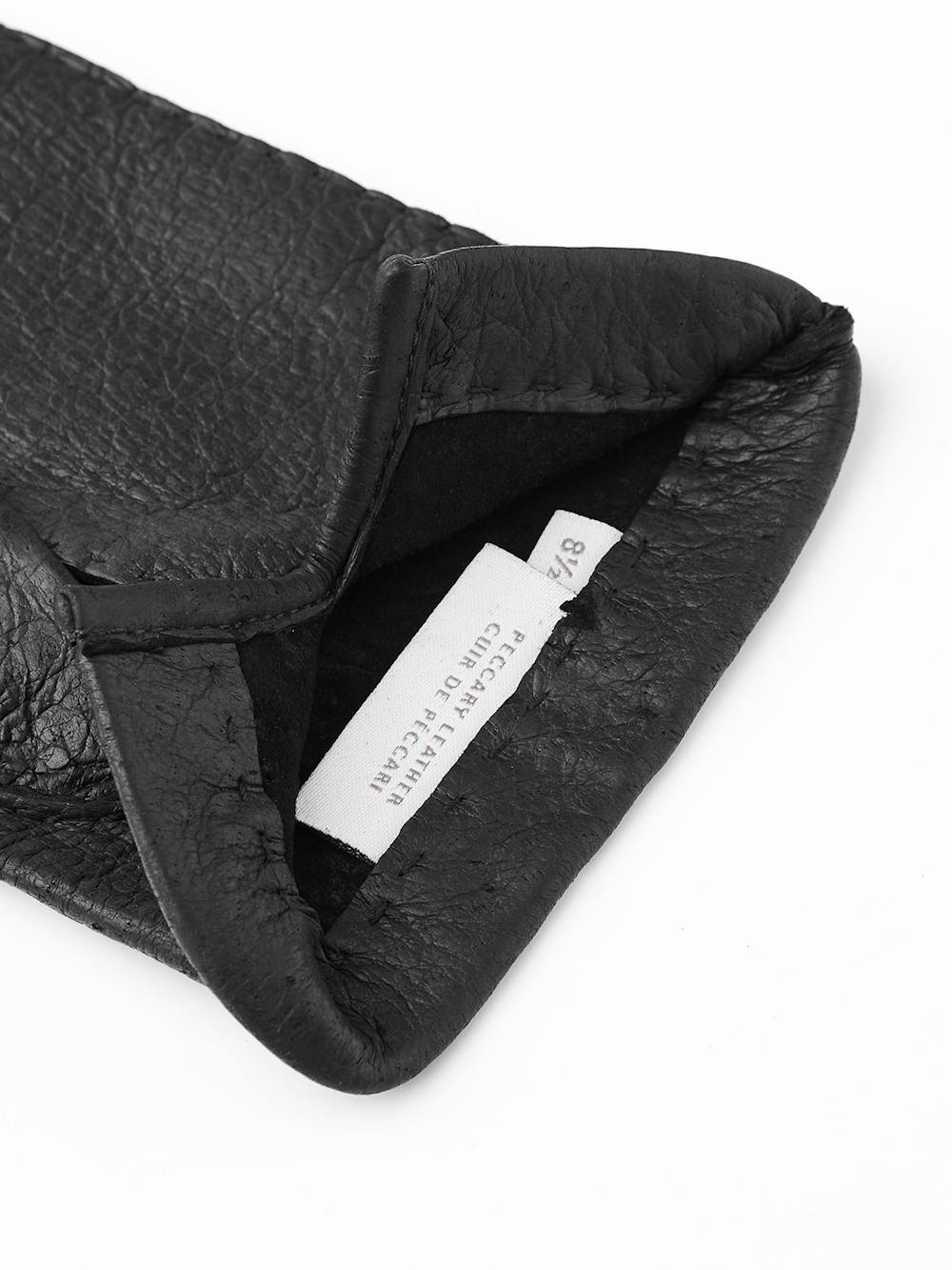 Schwarzer handgenähter Lederhandschuh aus Peccaryleder
 (4 oder 4)