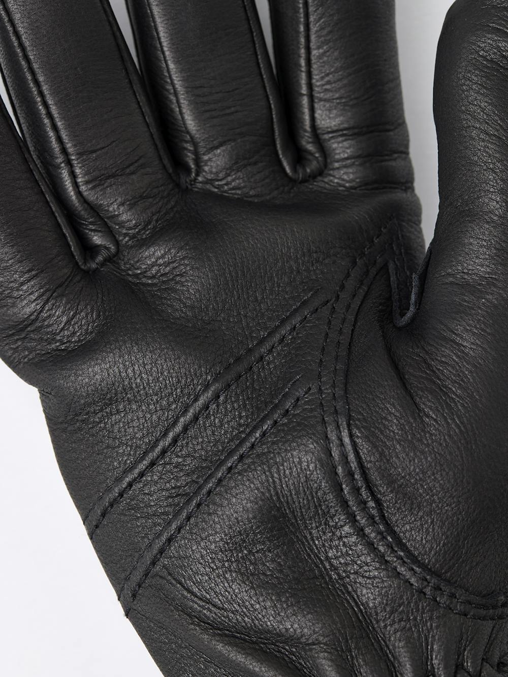 Black machine-sewn deerskin glove
(6 of 6)