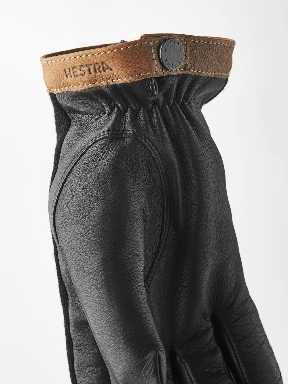 Black machine-sewn deerskin glove with wool jersey back
 (3 of 6)