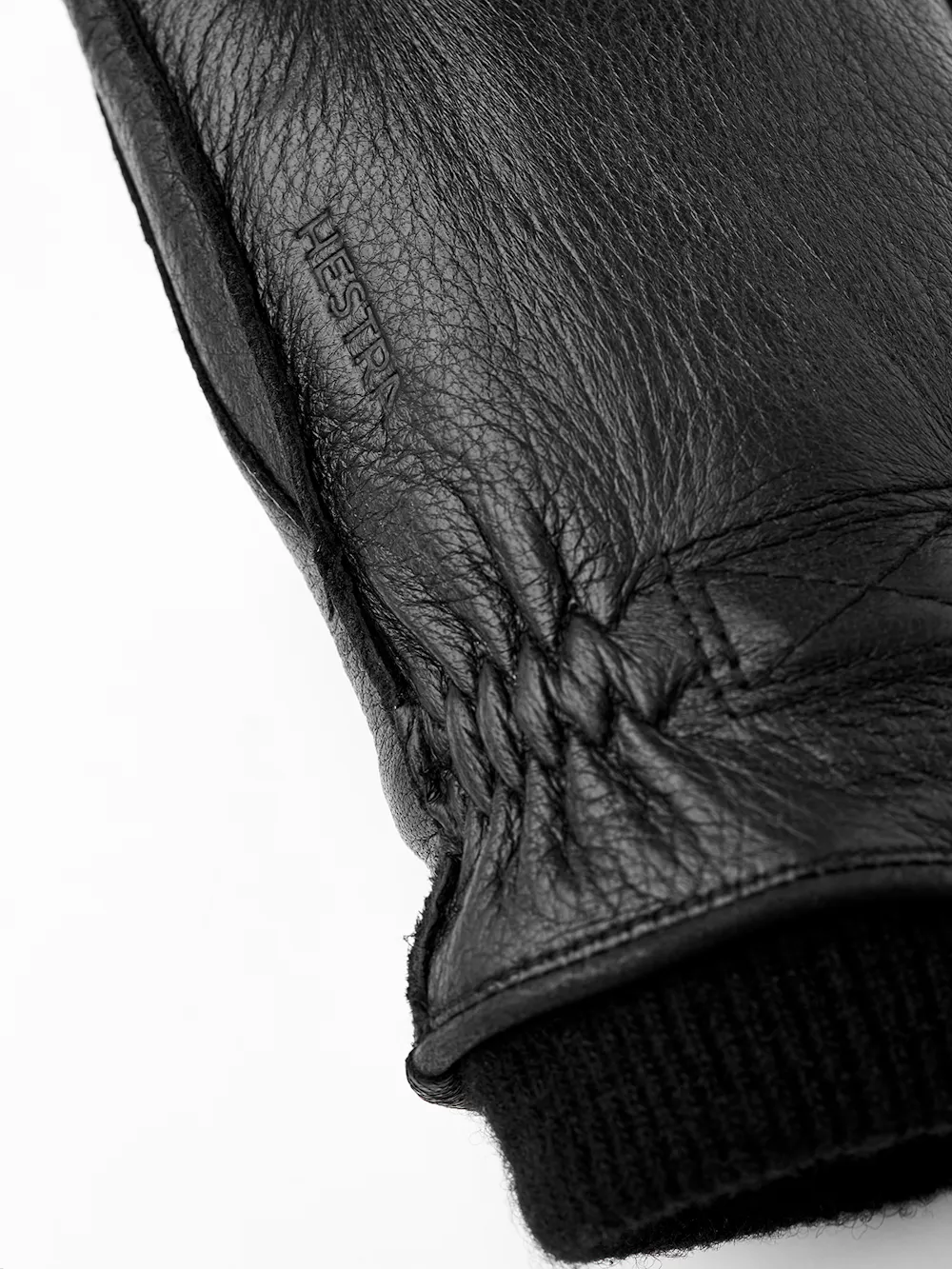 Malte in the color Black (2 of 4)