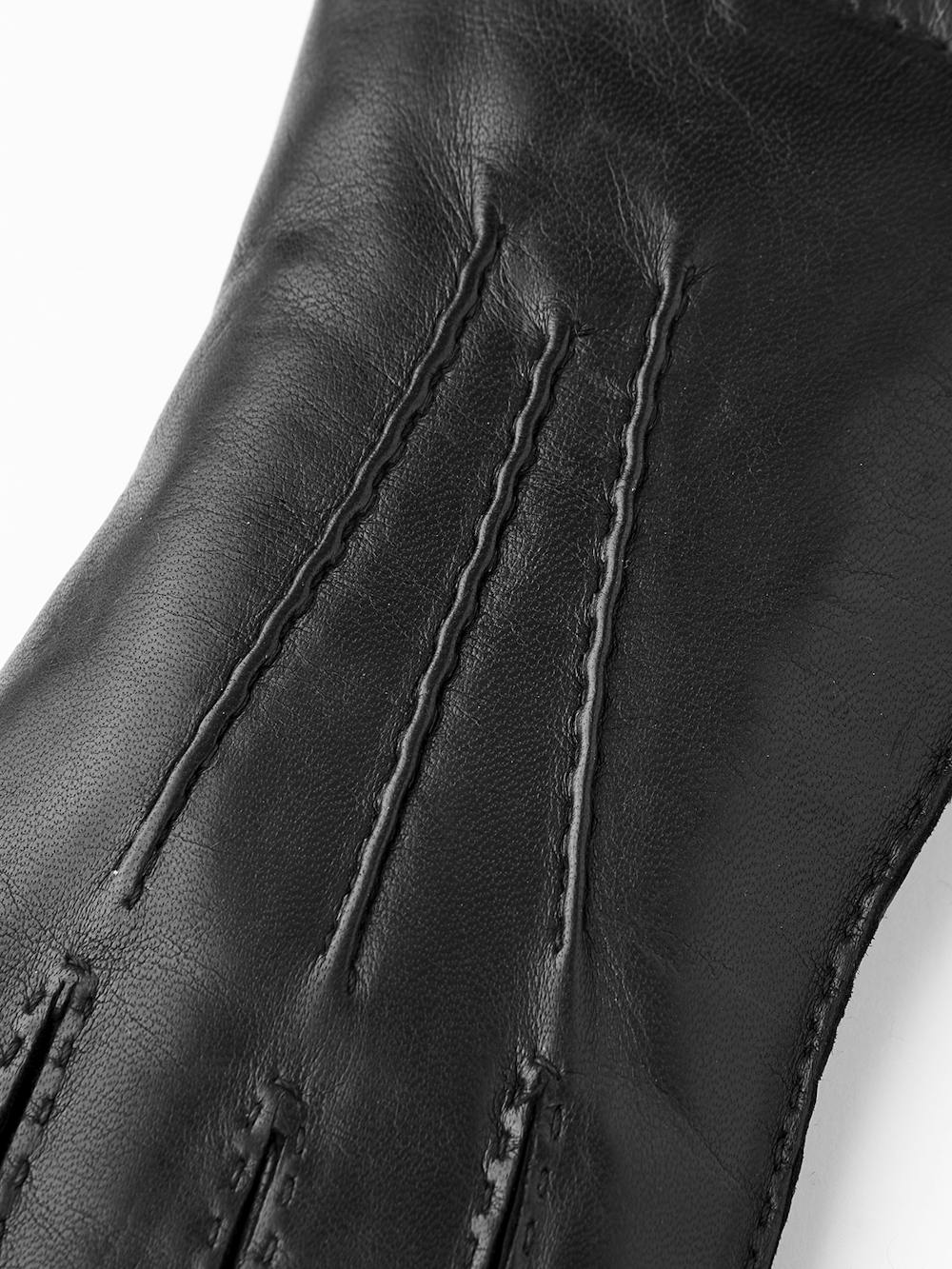 Schwarzer handgenähter Lederhandschuh aus Haarschafleder
 (2 oder 4)