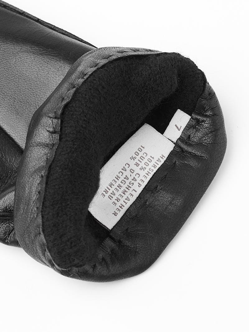 Black hand-sewn hairsheep leather glove
 (4 of 4)