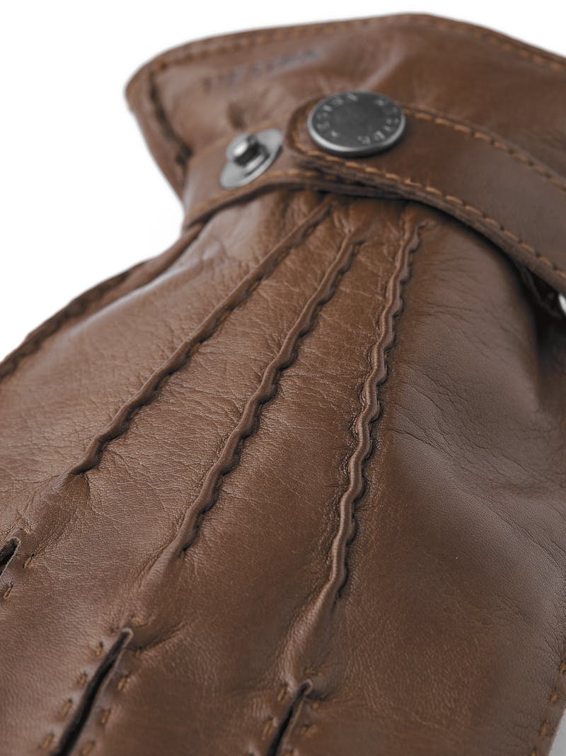 Light brown hand-sewn hairsheep leather glove with leather strap and button
 (3 of 4)