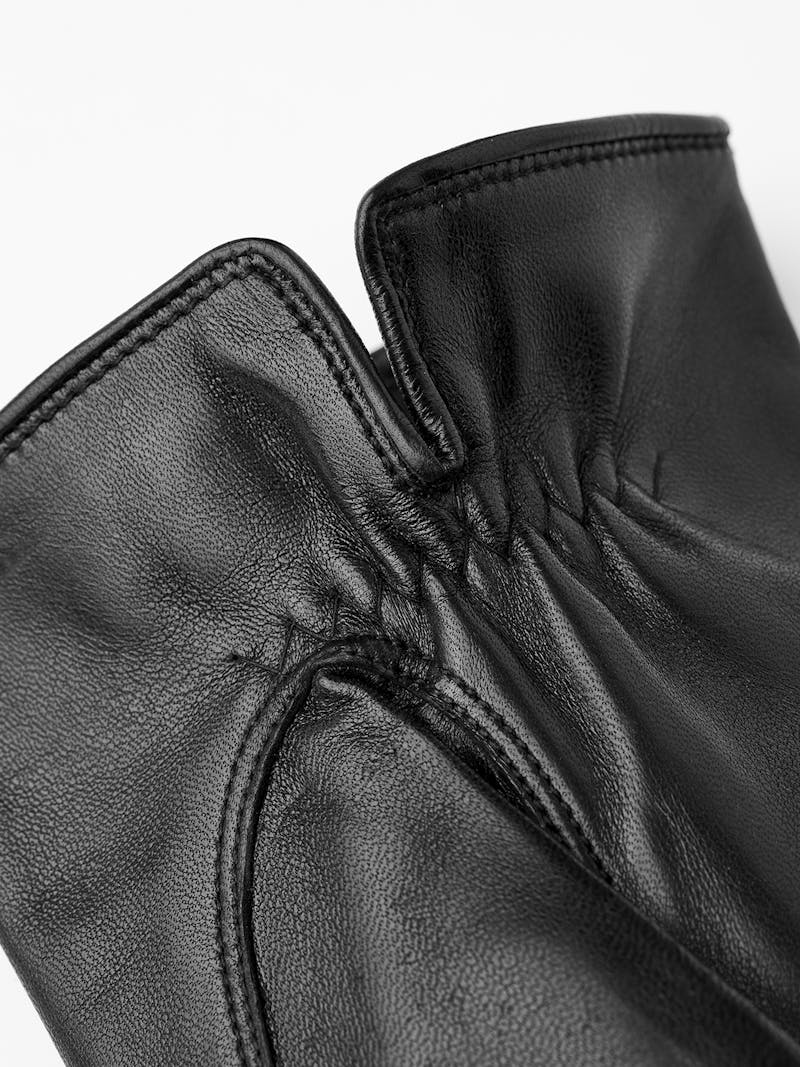 Black machine-sewn hairsheep leather glove
 (3 of 4)