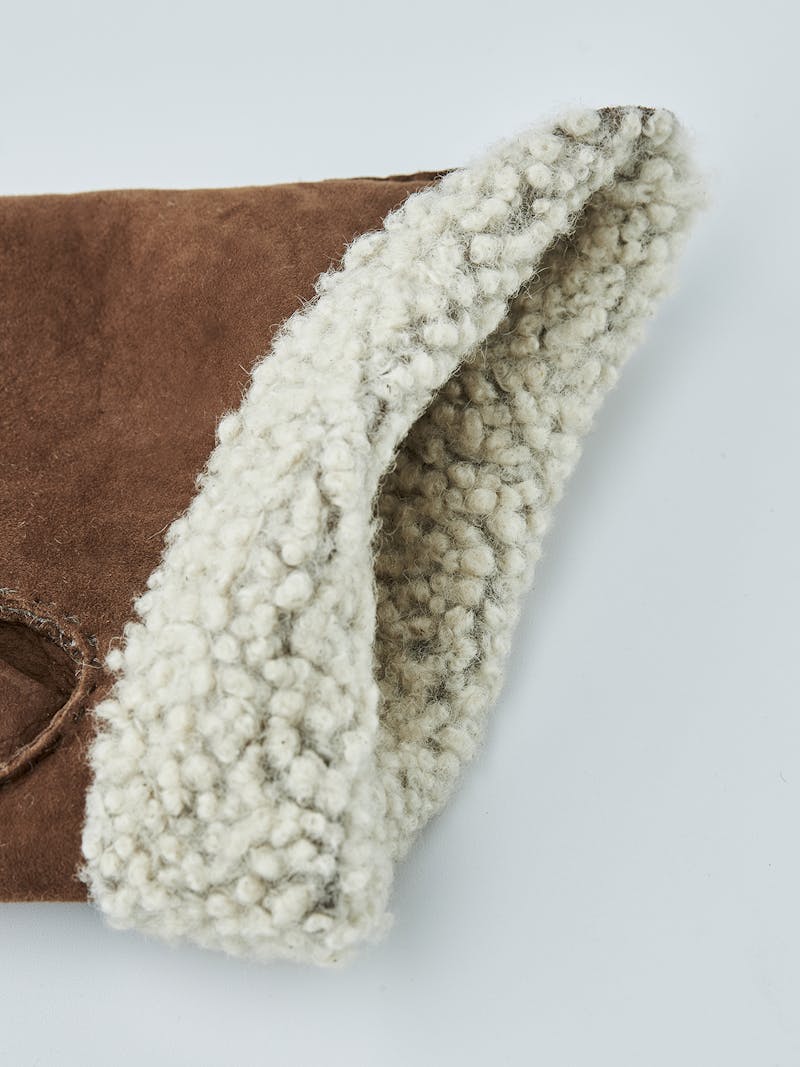 Lambskin Suede Handsewn in the color Brown (3 of 3)