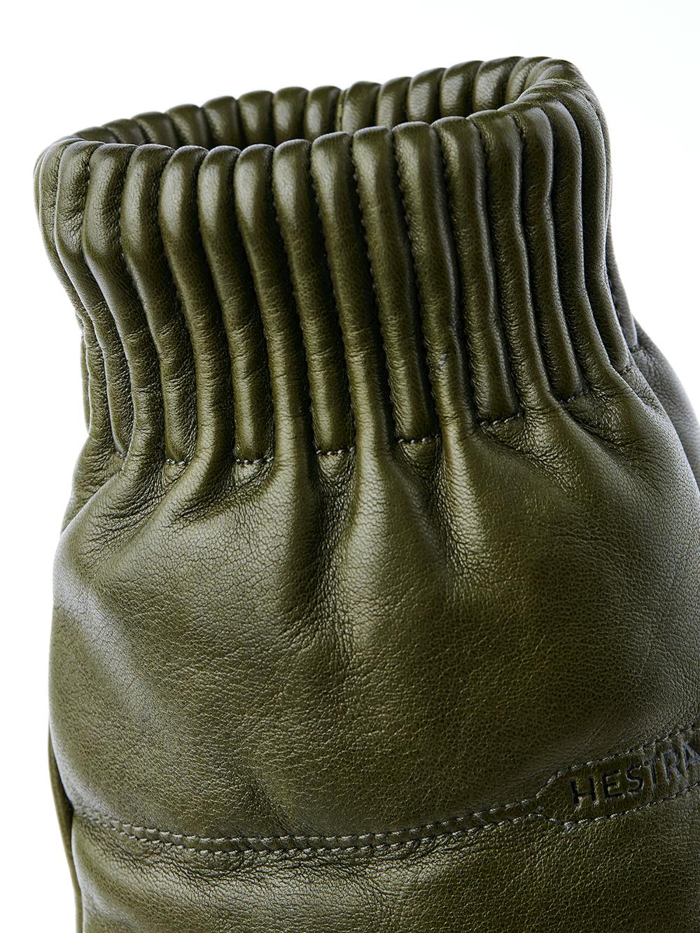 Mossgrön tumhandske i lammnappa
(3 av 4)