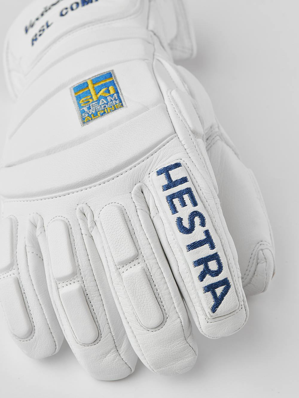 White goat leather ski glove with backhand protection 
 (5 of 8)