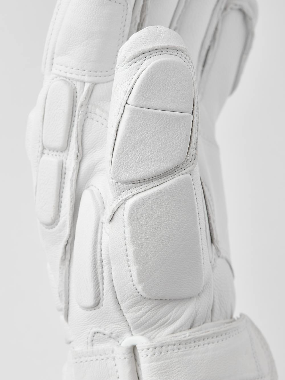 White goat leather ski glove with backhand protection
(2 of 8)