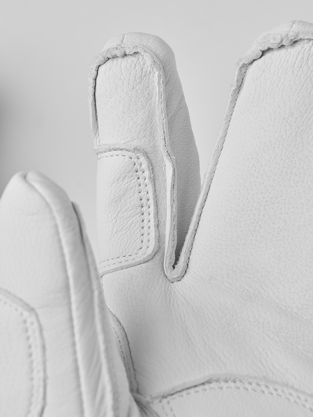 Vertical Cut CZone 3-finger | Hestra Gloves