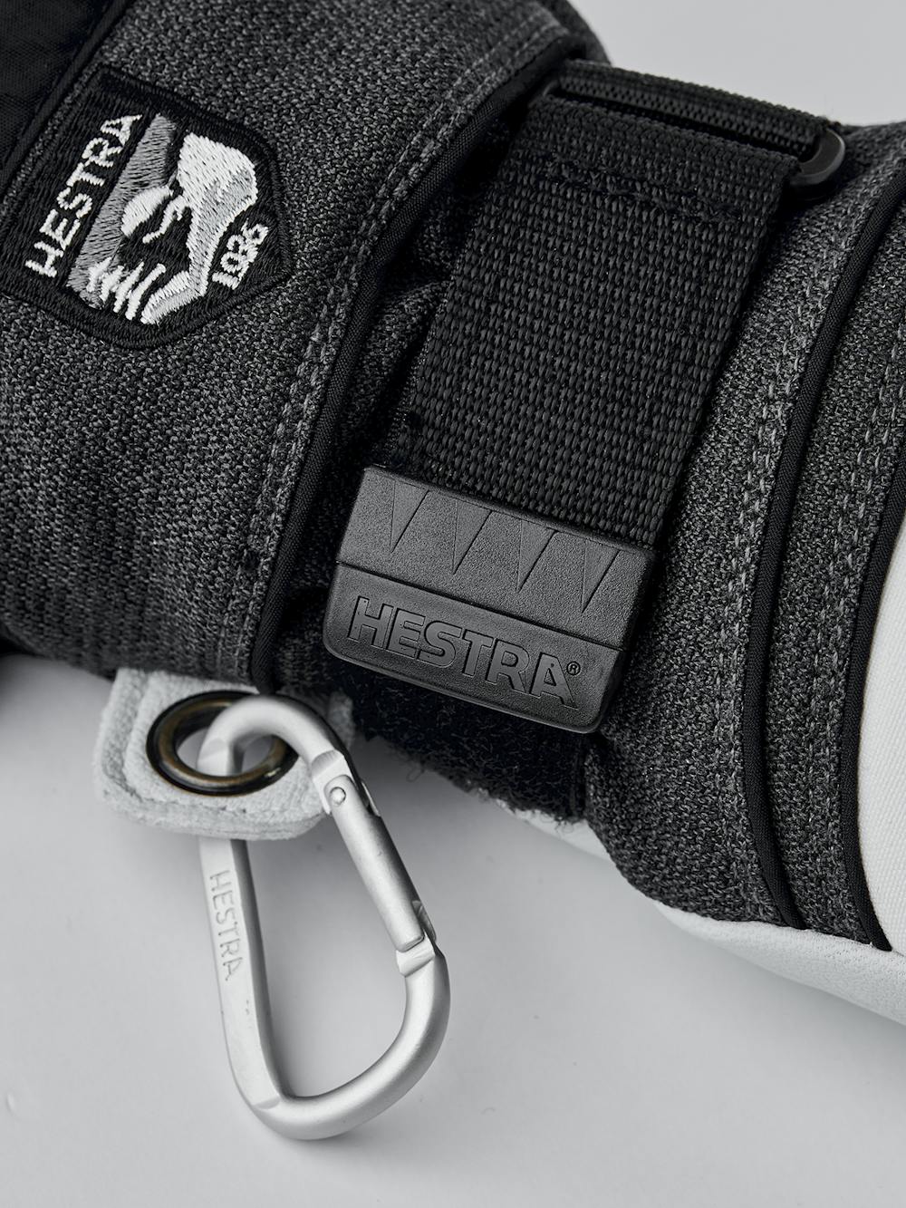 Gray white goat leather and fabric glove
(3 of 6)