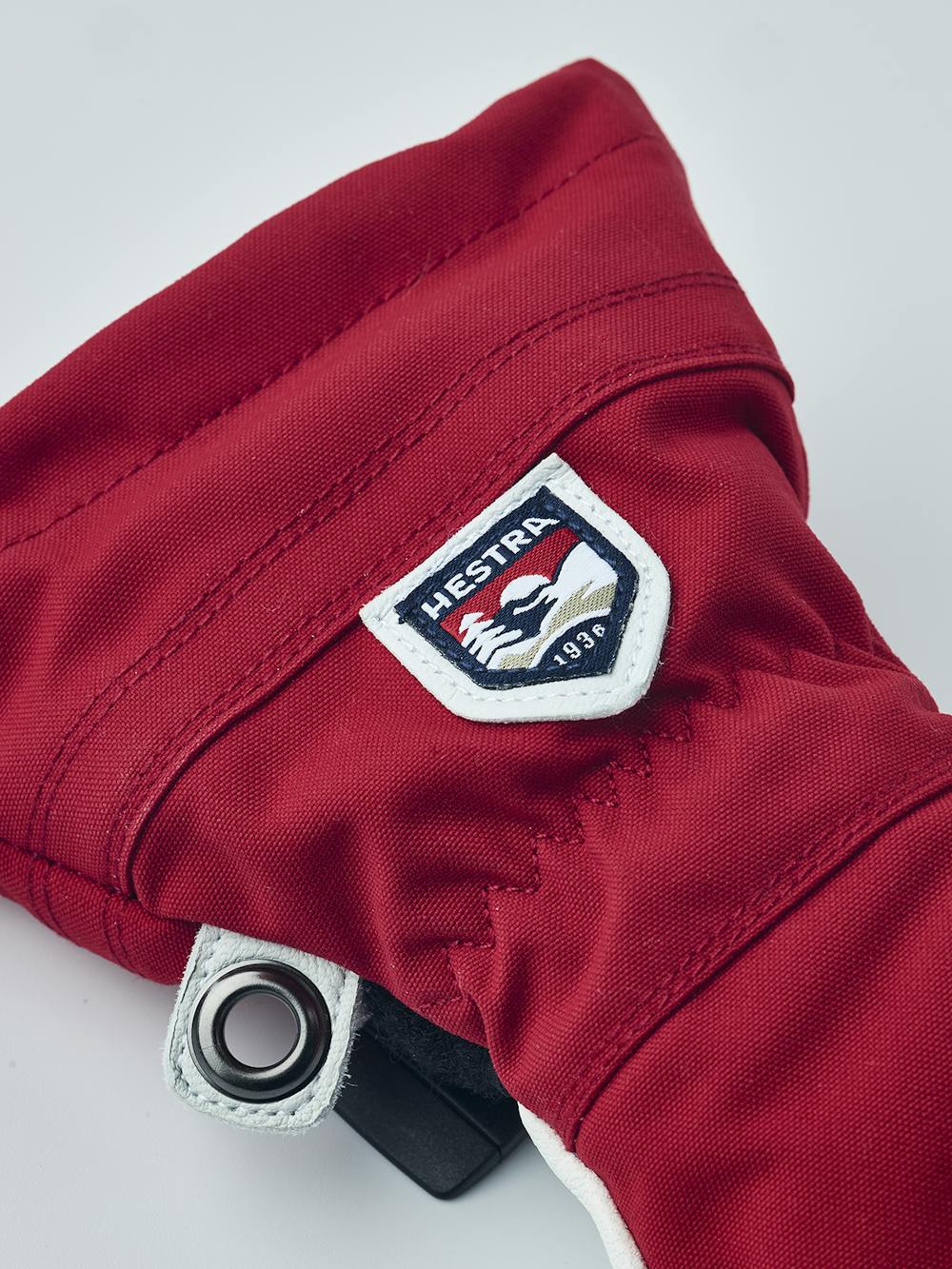 Red ski glove with white goat leather palm
 (3 of 7)